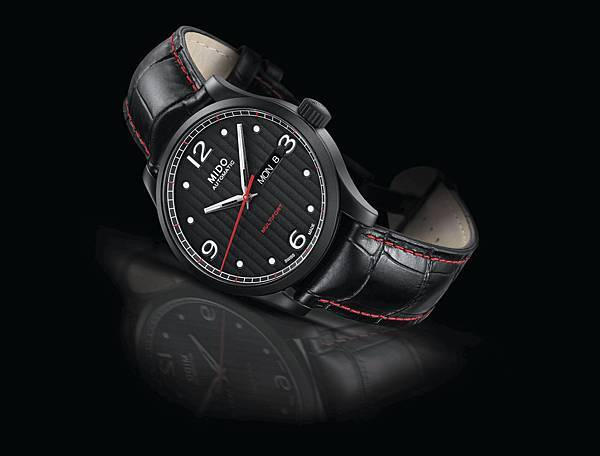 Multifort Arabic Black 先鋒系列阿拉伯數字極速黑腕錶M005.430.37.050.00(形象照)