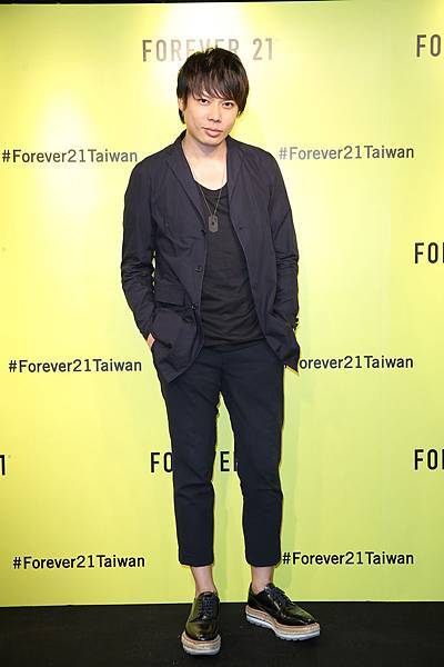 9. 知名造型師李佑群老師出席Forever 21 VIP Party