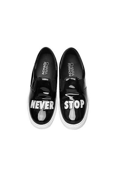 Never Stop系列 黑色漆皮厚底休閒鞋01 $10,800