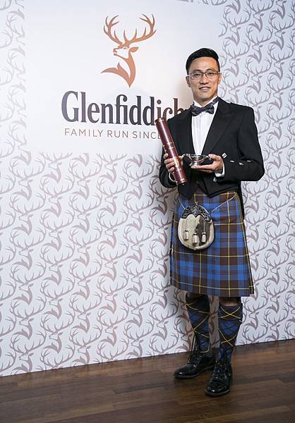 Glenfiddich 格蘭菲迪台灣區品牌大使詹昌憲榮獲「The Keepers of The Quaich 蘇格蘭雙耳酒杯執持者」