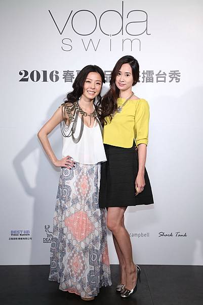 左起 Cindy、李晶晶