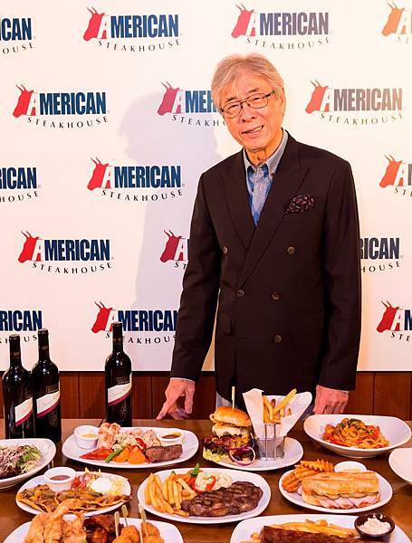 美式連鎖餐飲教父孫大強再出招，牛肉專家American Steakhouse隆重登場！以經典美式菜色為基礎，牛肉為主軸，運用創新烹調手法，端出道道令消費者驚嘆的美味佳餚！