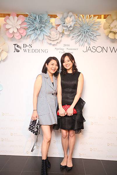 0419 2016 D-S Wedding春夏「Blossom綻放」x Jason Wu禮服發表會_蒞臨嘉賓(左)CHIN CHIN 婚顧創辦人 林青蓁_(右)吳季剛大嫂 董筱惠