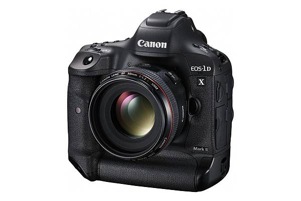 1圖一 頂級旗艦數位單眼 Canon EOS-1D X Mark II上市前預購活動開跑，即日起至4月27日完成預購即可獲得價值高達萬元之限量預購禮！