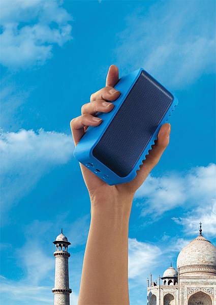 Jabra Solemate_Mini_blue_lifestyle_Ad