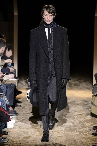 2. Ermenegildo Zegna Couture 16AW Look002