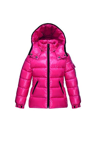 Moncler 亮面連帽羽絨外套_NT22,280