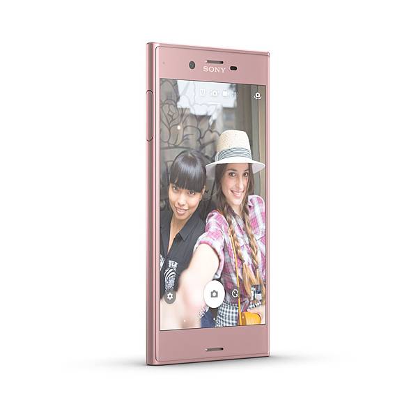 4.Xperia XZ山茶花粉自拍相機具備1300萬畫素、22mm超廣角，支援ISO6400感光度，女性使用者隨手一拍也能高質感呈現。