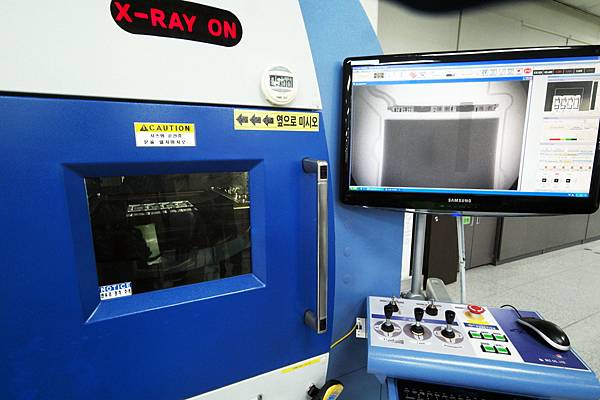 04 8-Point Battery Safety Check_X-ray