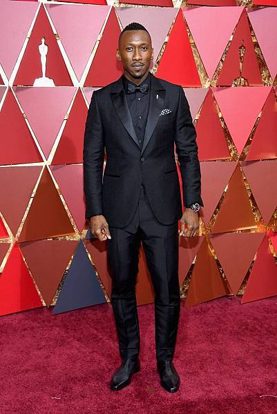 第89屆奧斯卡最佳男配角Mahershala Ali身穿Ermenegildo Zegna Couture禮服出席頒獎典禮