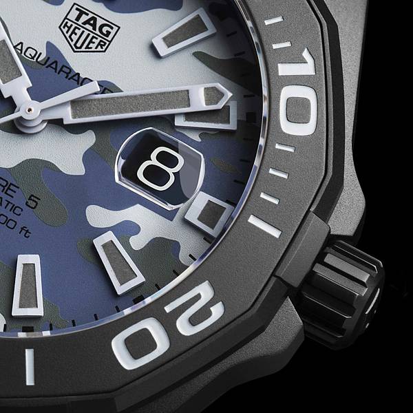 TAG Heuer Aquacacer Camouflage防水300米迷彩印花腕錶情境圖_04