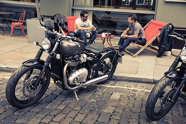 TRIUMPH Bonneville Bobber_形象圖-2