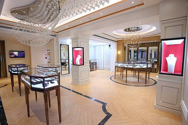 ALUXE亞立詩台北大安門市1樓層面