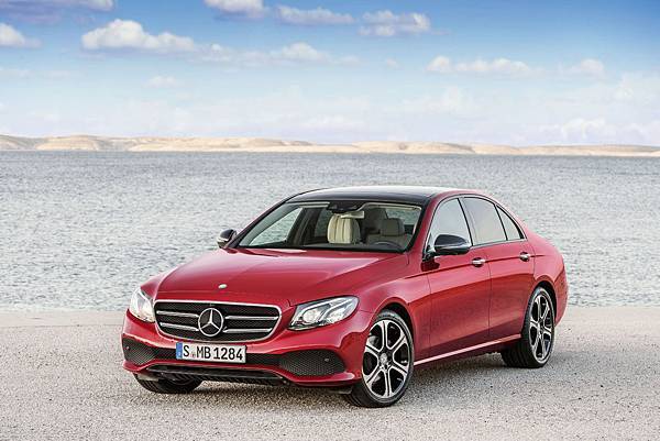 透過「Agility星自選 購車優惠方案」，讓入主智能鉅作E-Class不再遙不可及