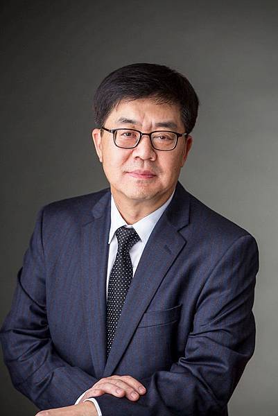 LG Electronics CTO Portrait.jpg