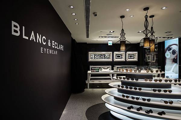 《Blanc _ Eclare Eyewear》在嘉晏光學2020EYEhaus旗艦店_內裝_1.jpg