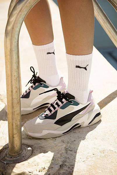 PUMA Thunder Rive Droite NT$4,680.jpg