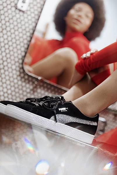 PUMA SUEDE 50 X SWAROVSKI NT$9,980.jpg