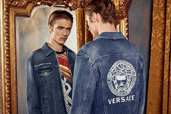 Kith x Versace 聯名系列廣告形象_Lucky Blue Smith_2.jpg