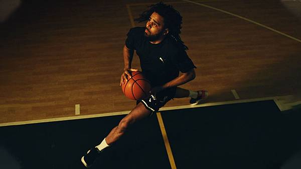 J.Cole 正式加入 PUMA HOOPS 行列 .jpg