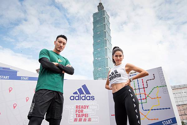 3. adidas舉辦「adidas #跑翻台北 城市Online Run」開跑活動，邀請王陽明、雷理莎穿上臺北馬拉松限定跑鞋，親身試跑城市Online Run「信義區不夜潮路線」，一同跑翻台北.jpg