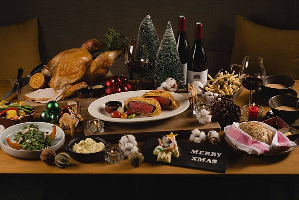 que餐廳聖誕節雙人分享晚餐，威靈頓牛排豪華上桌-圖片提供-台北松山意舍酒店.jpg