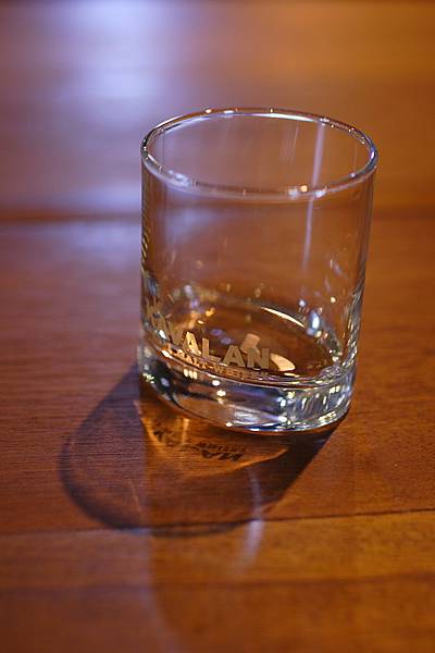 IMG_1820-這威士忌真的不錯,喝起來很順,不苦.JPG
