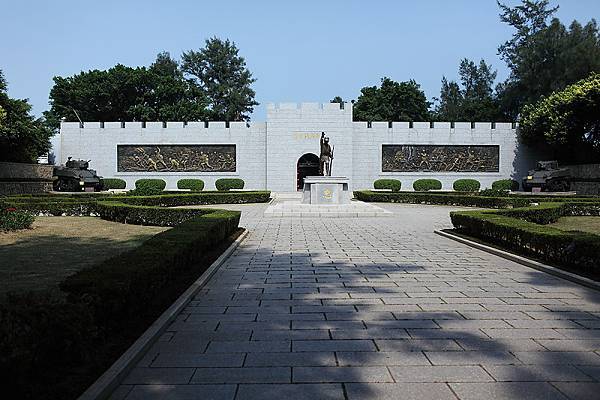 20090918-101-當時靠左右兩台戰車拋錨在古寧頭,剛好發現共軍的偷襲.JPG