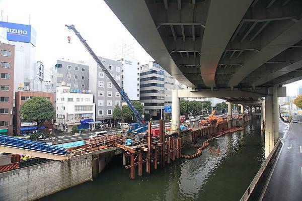IMG_1798-天橋下方這是神田川.JPG