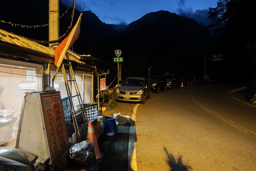 DSC02555-2.jpg DSC02555-2.jpg