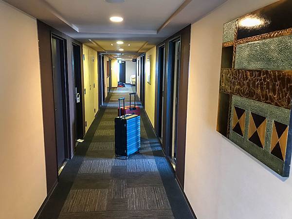 05_181017_081427-1911058.jpg 05_181017_081427-1911058.jpg