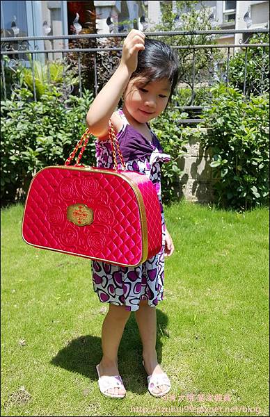 玫瑰花園喜餅 01.jpg 玫瑰花園喜餅 01.jpg