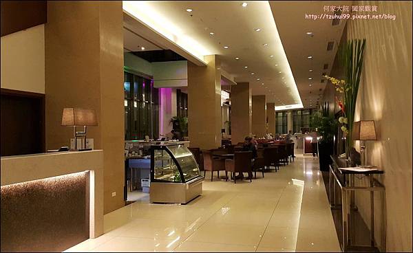 Mandarin plaza hotel 02.jpg