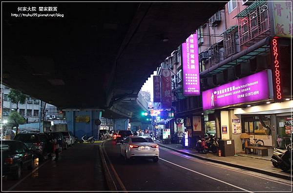 三重麻妃頂極麻辣鴛鴦鍋 02.JPG