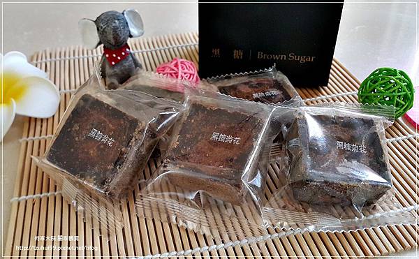 中年大叔 濃厚系牛軋糖系列-鹹蛋黃雪花派&養生黑糖沖飲系列-黑糖菊花 16.jpg