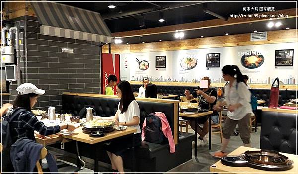 2018韓國首爾團體行Day1 桃園機場停車+Wifi機租借+豆火+韓服體驗+景福宮+東大門+韓式部隊鍋+L'ART Hotel+雄獅旅遊+行程分享 11.jpg