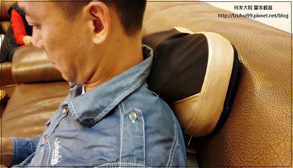 健身大師超越至尊天王多點觸摸式全背按摩椅墊-金碧輝煌 19.jpg