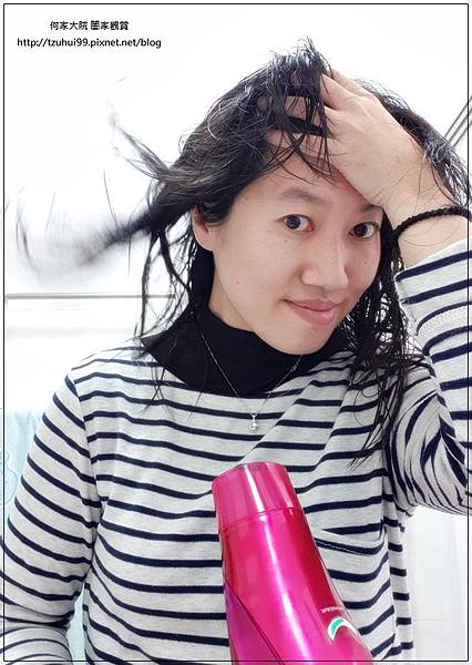 多芬Dove全新升級輕盈水潤系列-微米豐盈洗髮乳 15.jpg