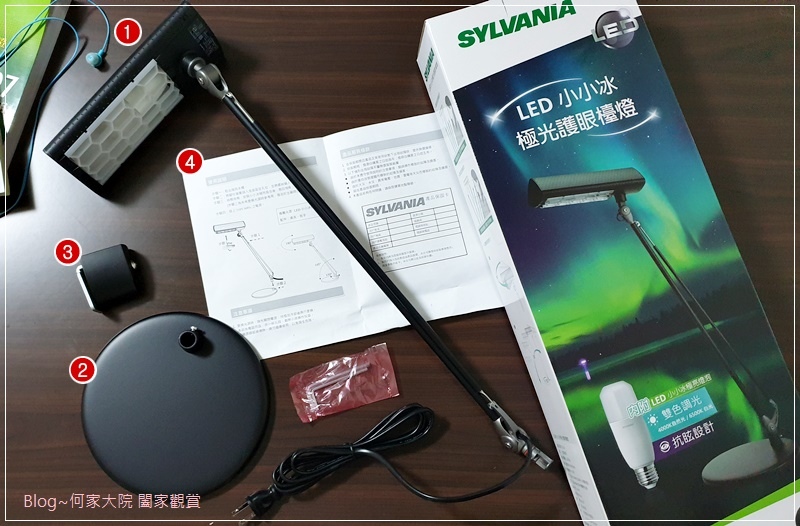 檯燈推薦 喜萬年SYLVANIA第二代 LED小小冰極光護眼檯燈-雙色切換版(曜石黑) 11.jpg