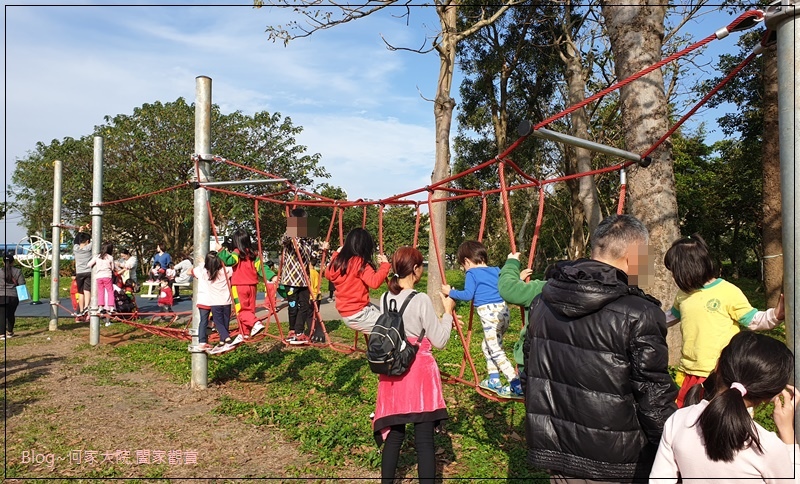 林口足夢運動公園(兒童足球場+超長溜滑梯+攀岩場+攀爬網)滯洪池公園 08.jpg