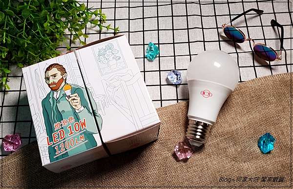 Led燈推薦 旭光10w高光效球泡燈 燈泡色黃光 省電好物 節電大作戰 荷包保衛戰 保固一年 家用led燈泡推薦 Winnie S Blog網路食樂心生活 Led燈推薦 旭光10w高光效球泡燈 燈泡色黃光 省電好物 節電大作戰 荷包保衛戰 保固一年 家用led燈泡推薦 Winnie S Blog網路食樂心生活