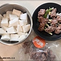 兌味食品 秘製紅燒肉+古早味排骨酥+紅趜肉捲(網購冷凍宅配美食推薦+台北濱江市場美食) 08.jpg