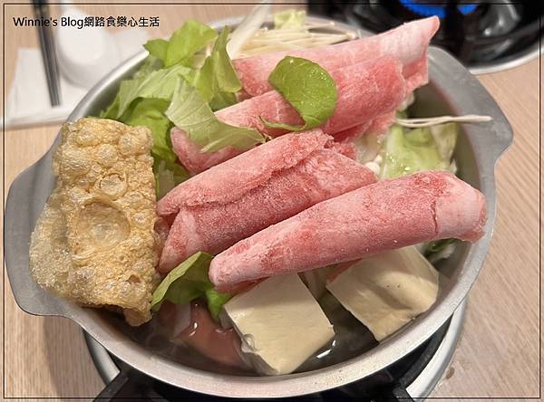 餓人谷夯夯鍋林口忠孝店(林口昕境廣場附近美食+林口小火鍋推薦+飲品白飯泡麵冰淇淋無限量供應) 16.jpg