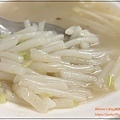 林口半邊圓香菇肉粥米粉湯(林口三井outlet附近美食+平價小吃+林口美食推薦+菜單) 07.jpg