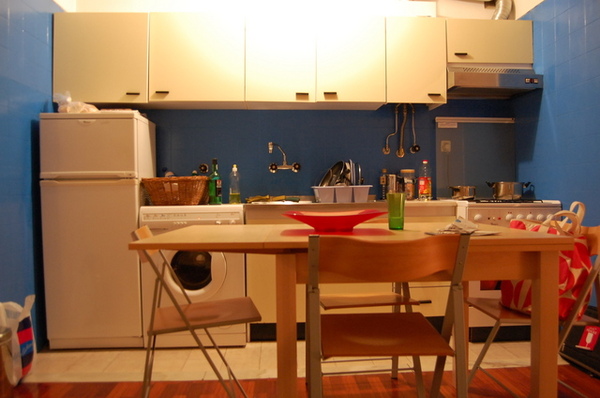 Kitchen &amp; dining area