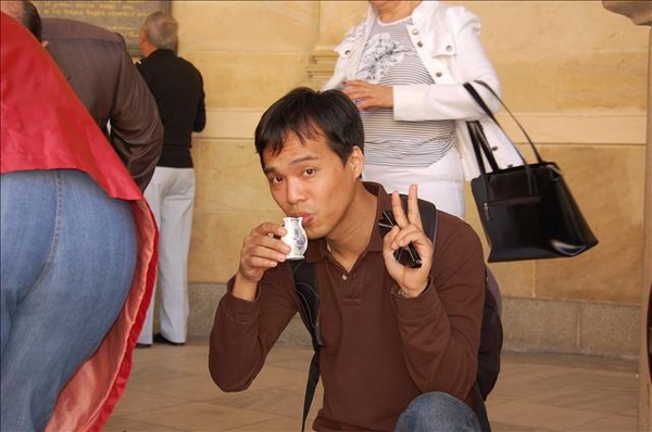 這位先生你竟然覺得好喝起來了？（步調跟大夥完全不同）