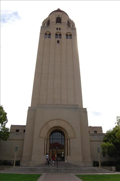 冒用學生證登上Hoover Tower