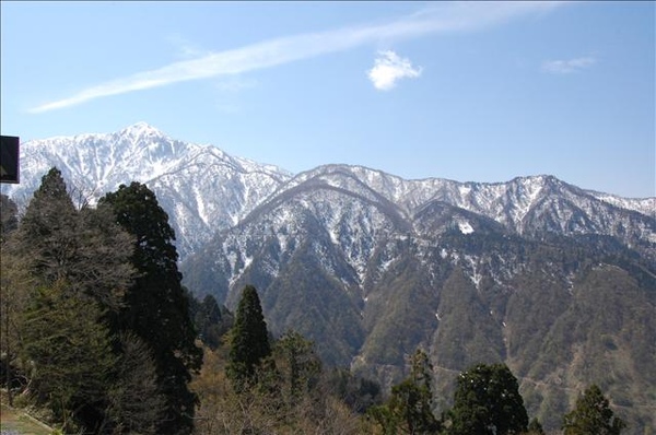 一路暈車上立山