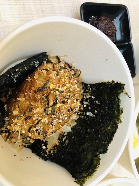 【台北內湖】三軍總醫院吃什麼 微風美食街任你選 【台北內湖】三軍總醫院吃什麼 微風美食街任你選