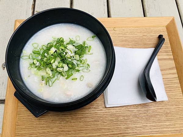 【台北內湖】三軍總醫院吃什麼 微風美食街任你選 【台北內湖】三軍總醫院吃什麼 微風美食街任你選